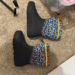 Boys boys size 2 youth like new